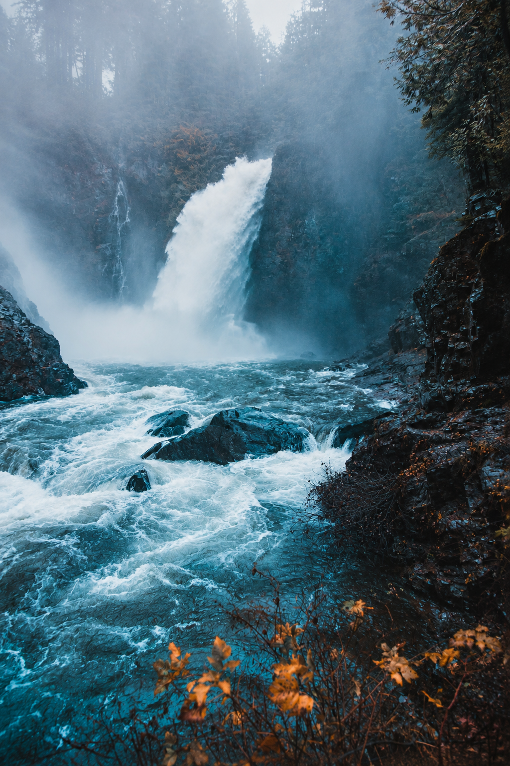 Franklin Falls photography by Eli Seekins